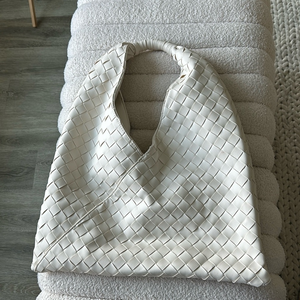 Moda Luxe Woven Hobo Shoulder Bag